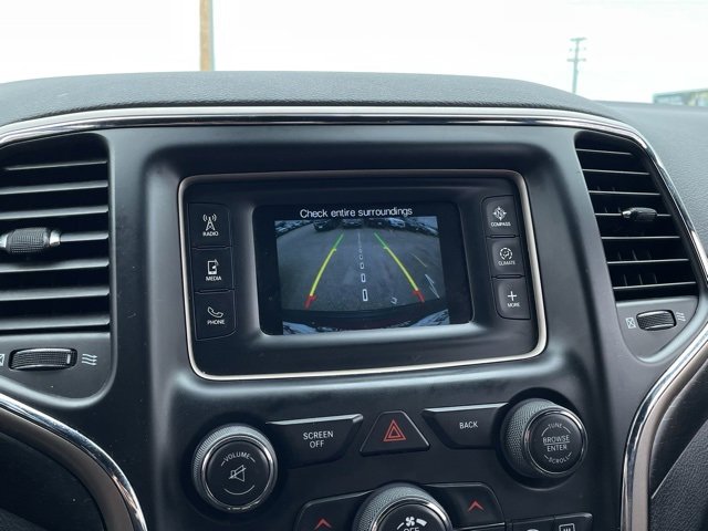 Used 2017 Jeep Grand Cherokee Laredo w/ Quick Order Package 23E image 4