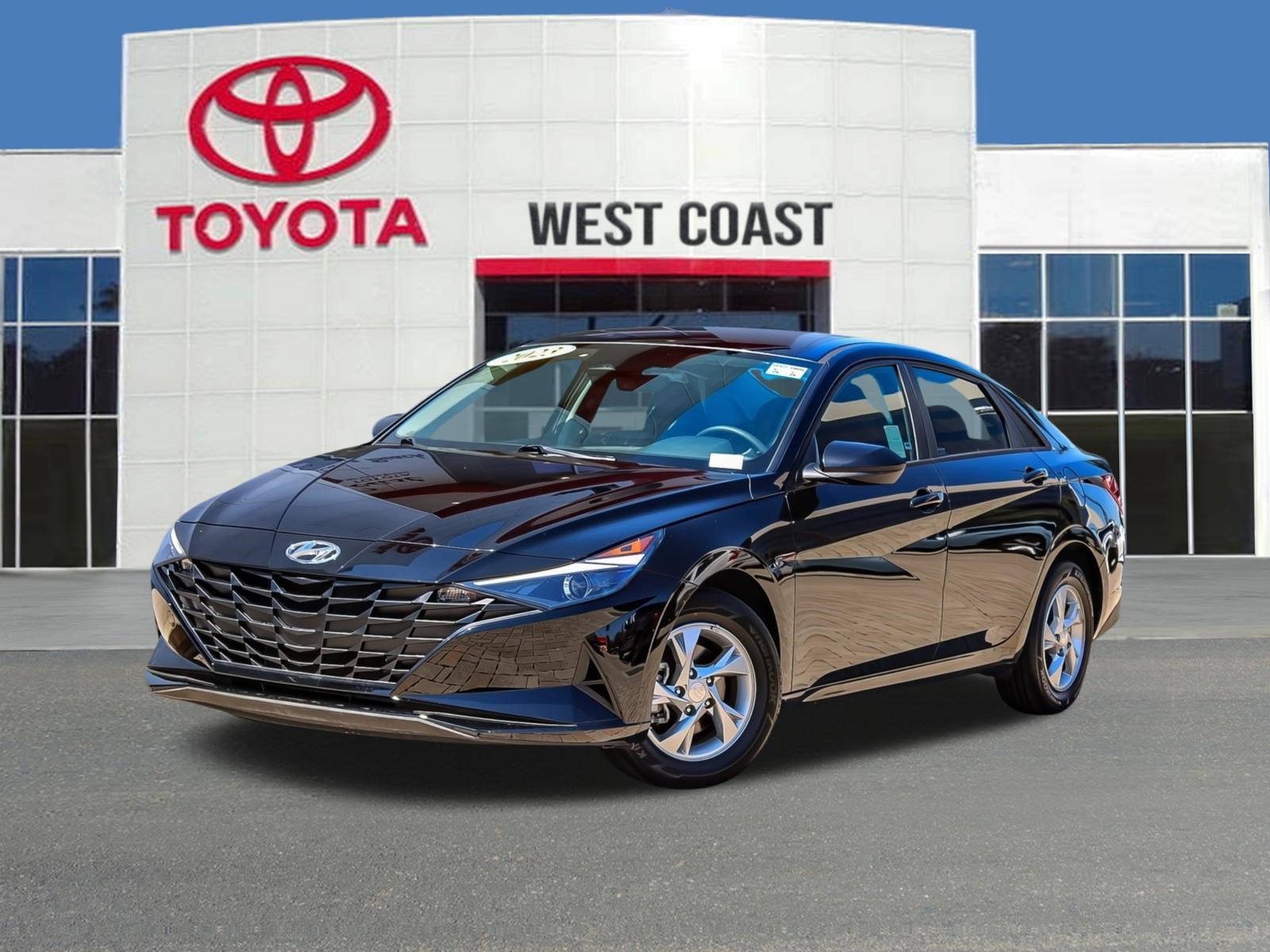 Used 2023 Hyundai Elantra SE FWD image 1