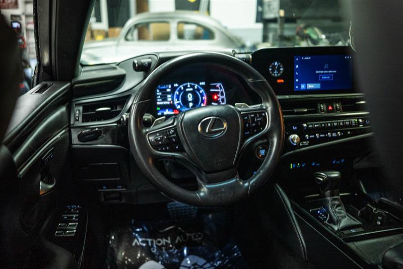 Used 2023 Lexus ES 350 w/ Premium Package FWD image 14
