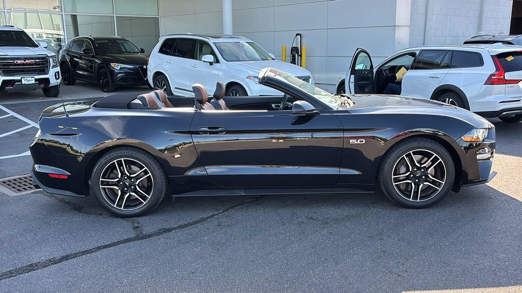 Used 2018 Ford Mustang GT Premium RWD image 26