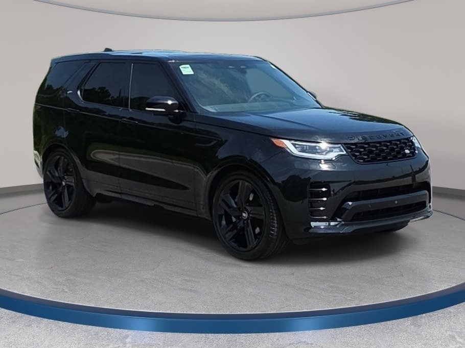 Used 2025 Land Rover Discovery Dynamic SE AWD/4WD image 3