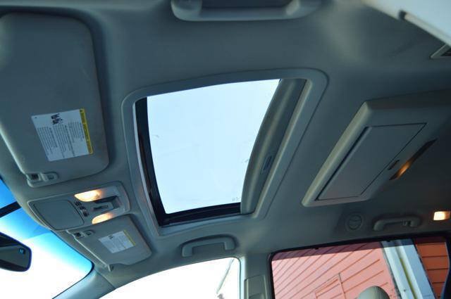 Used 2015 Toyota Sienna XLE Premium AWD/4WD image 30