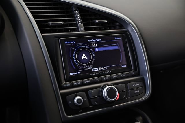 Used 2011 Audi R8 V10 AWD/4WD image 38