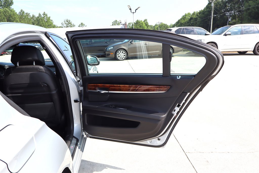 Used 2014 BMW 750Li xDrive AWD/4WD image 34