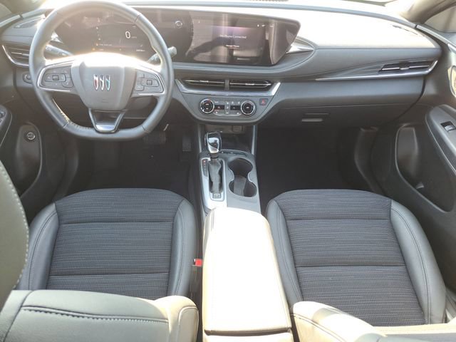 Used 2024 Buick Envista Preferred w/ Convenience I Package image 8