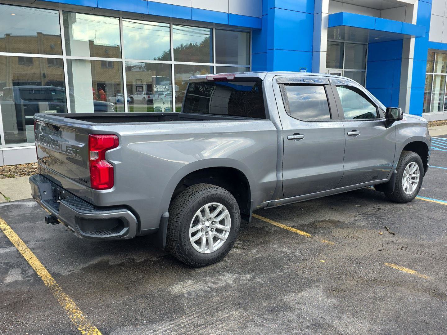 Used 2021 Chevrolet Silverado 1500 RST image 16