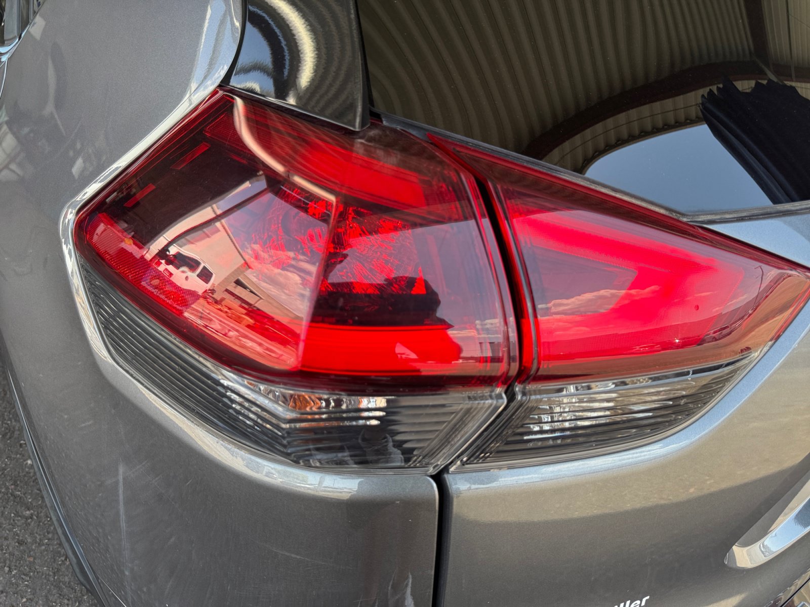 Used 2020 Nissan Rogue SL FWD image 27