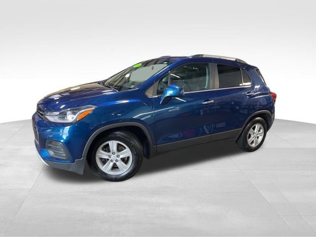 Used 2020 Chevrolet Trax LT w/ Driver Confidence Package FWD image 3