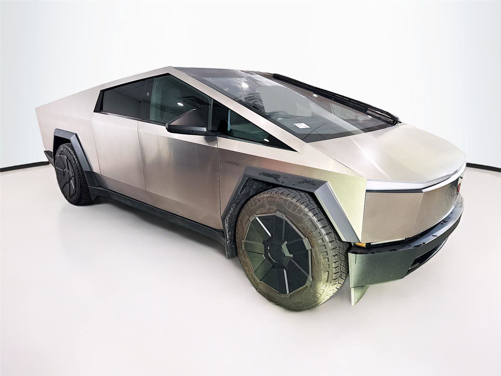 Used 2024 Tesla Cybertruck AWD Crew Cab image 7