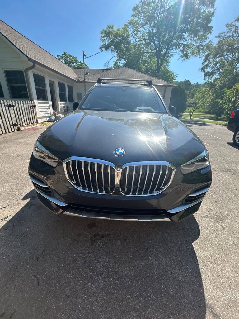 Used 2023 BMW X5 xDrive40i w/ Premium Package AWD/4WD image 4