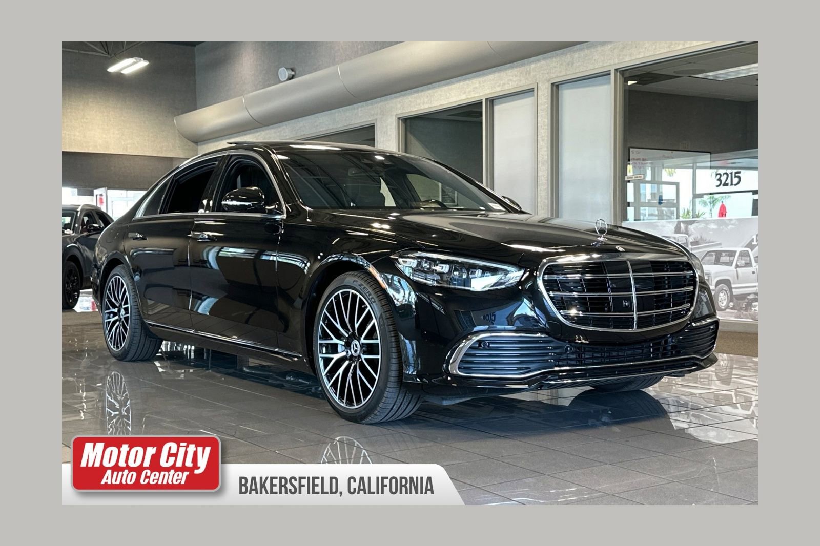 Used 2026 Mercedes-Benz S 500 4MATIC image 1