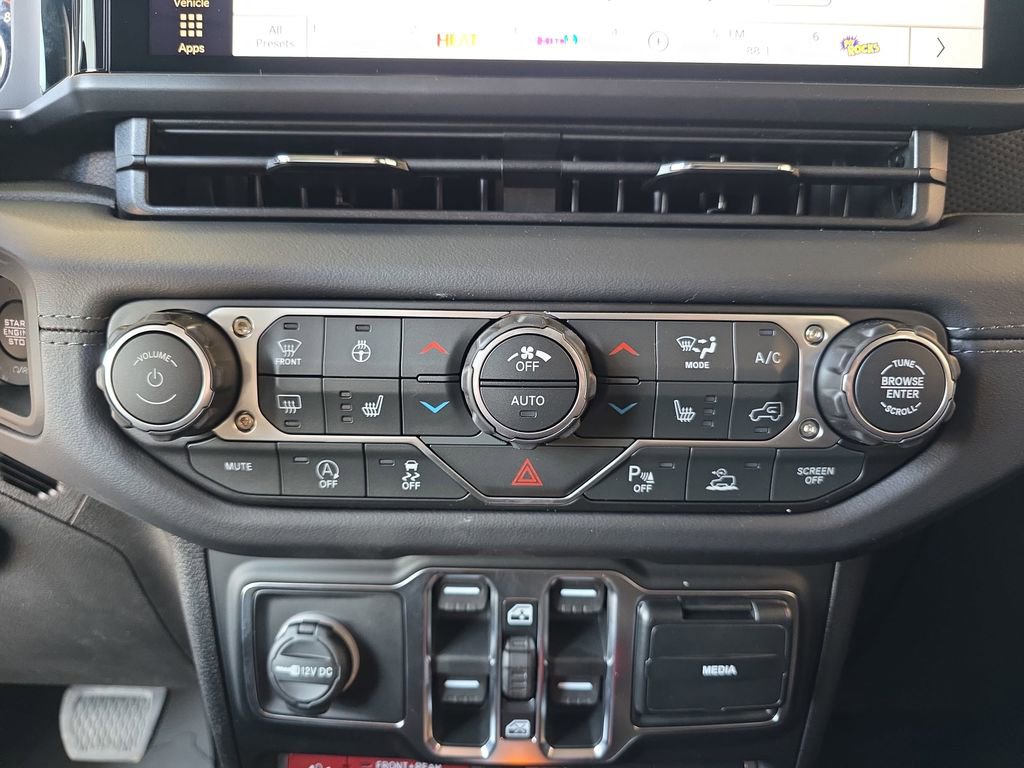 New 2026 Jeep Wrangler Unlimited Rubicon image 21