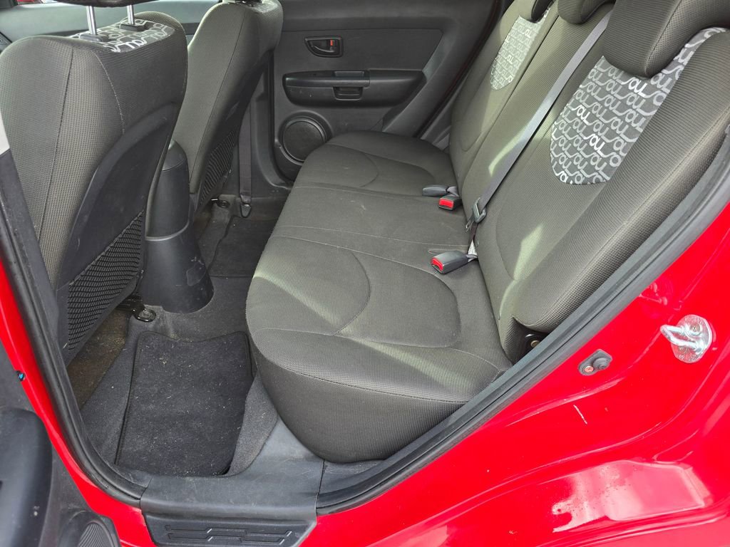Used 2010 Kia Soul + w/ Audio Pkg image 21