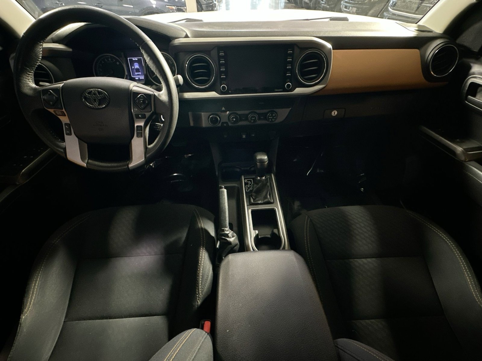 Used 2020 Toyota Tacoma SR5 image 28