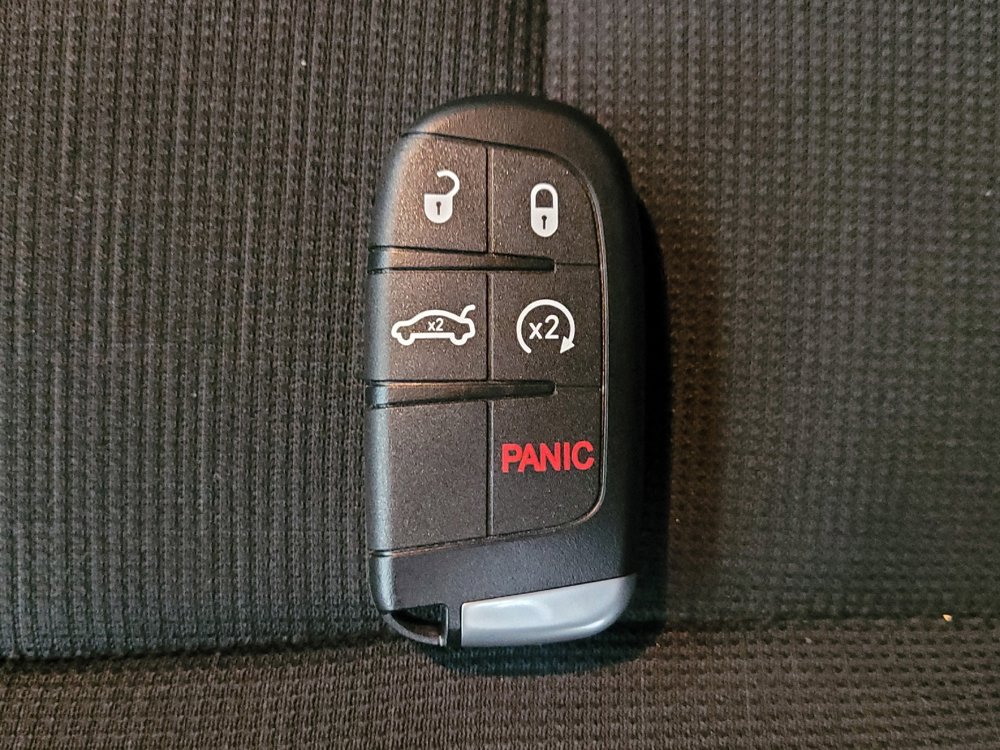 Used 2017 Jeep Grand Cherokee Laredo w/ Quick Order Package 23E image 32