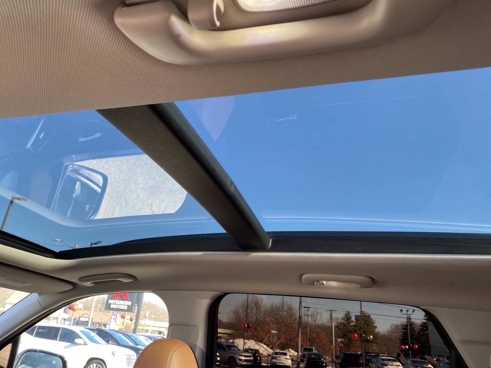 Used 2022 Kia Sorento SX Prestige w/ Rust Color Package image 9