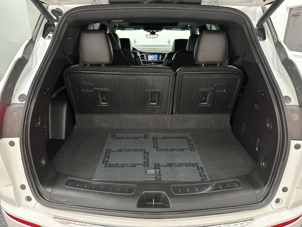 Used 2022 Buick Enclave Avenir w/ Avenir Technology Package image 42