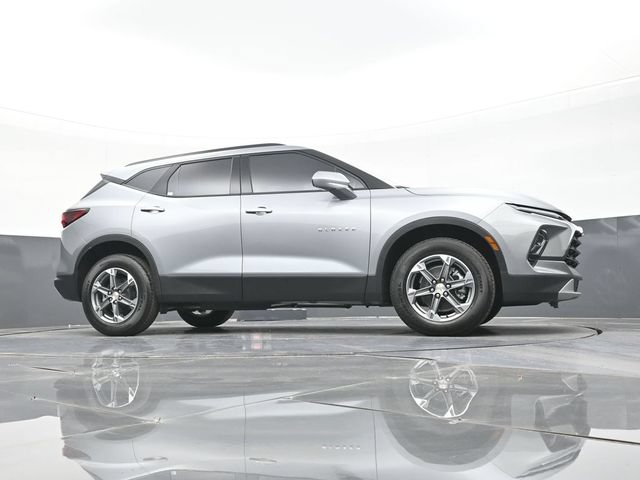 New 2026 Chevrolet Blazer LT w/ Convenience Package AWD/4WD image 43