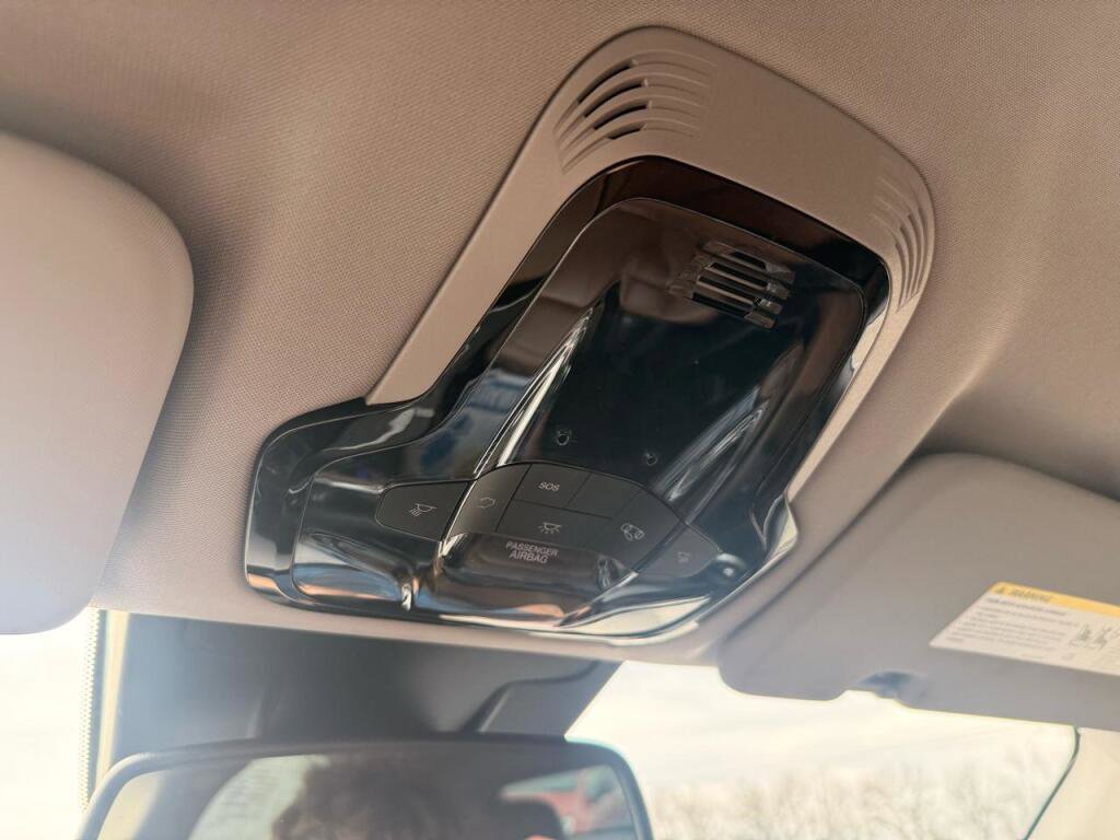 Used 2021 Alfa Romeo Stelvio Sprint w/ Cold Weather Package image 23