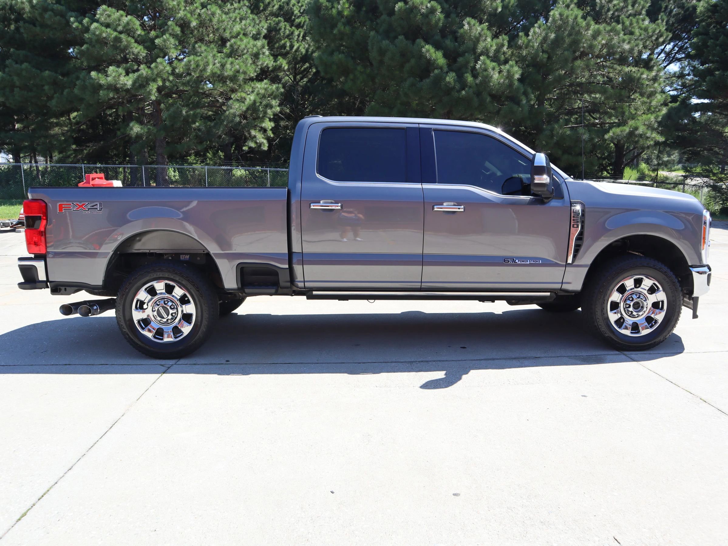 Used 2024 Ford F250 Lariat w/ Lariat Ultimate Package image 7