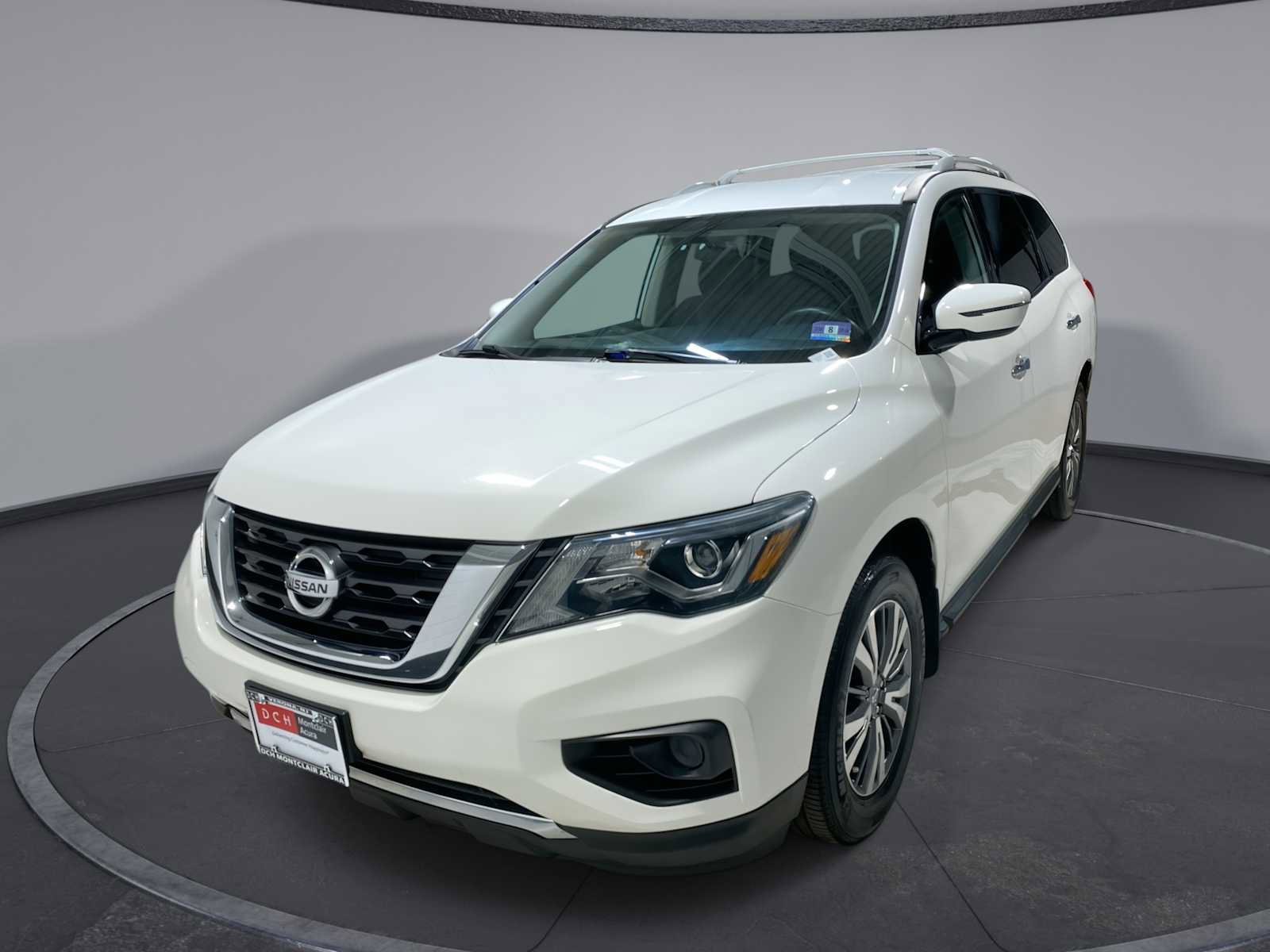 Used 2019 Nissan Pathfinder S AWD/4WD image 1