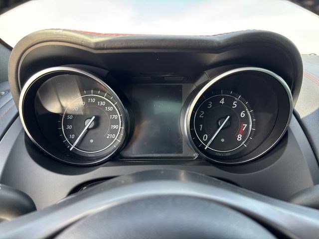 Used 2017 Jaguar F-TYPE R image 16