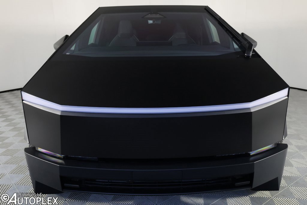 Used 2024 Tesla Cybertruck AWD Crew Cab image 2