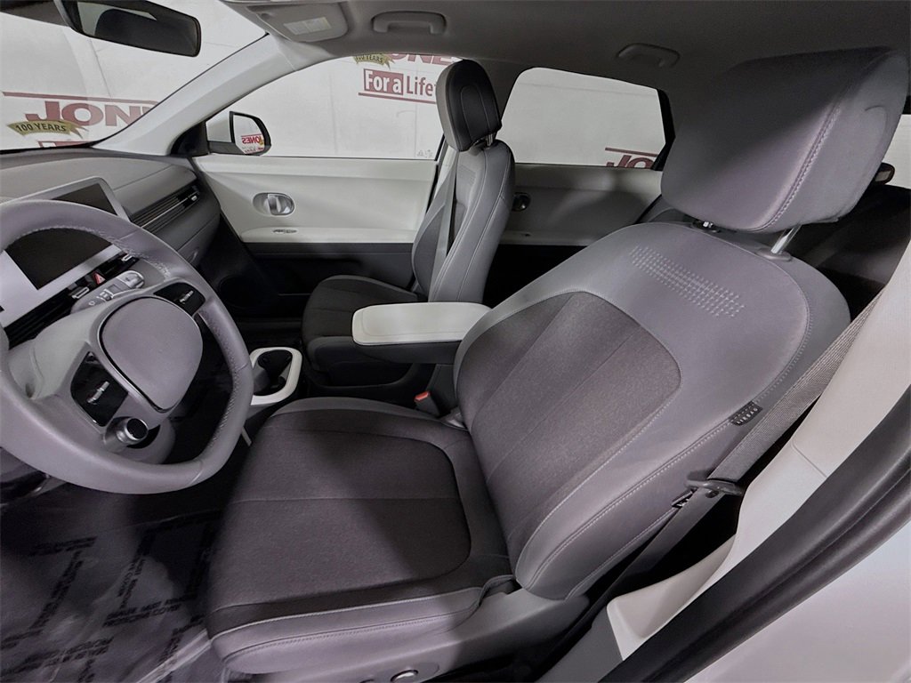 Certified 2024 Hyundai Ioniq 5 SE image 24