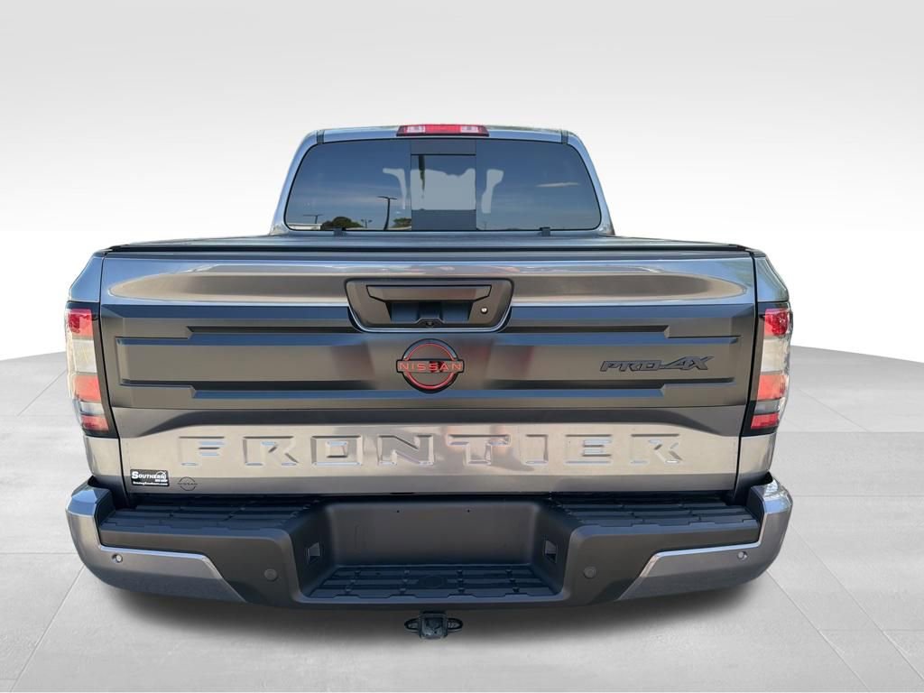 Used 2025 Nissan Frontier PRO-4X image 4