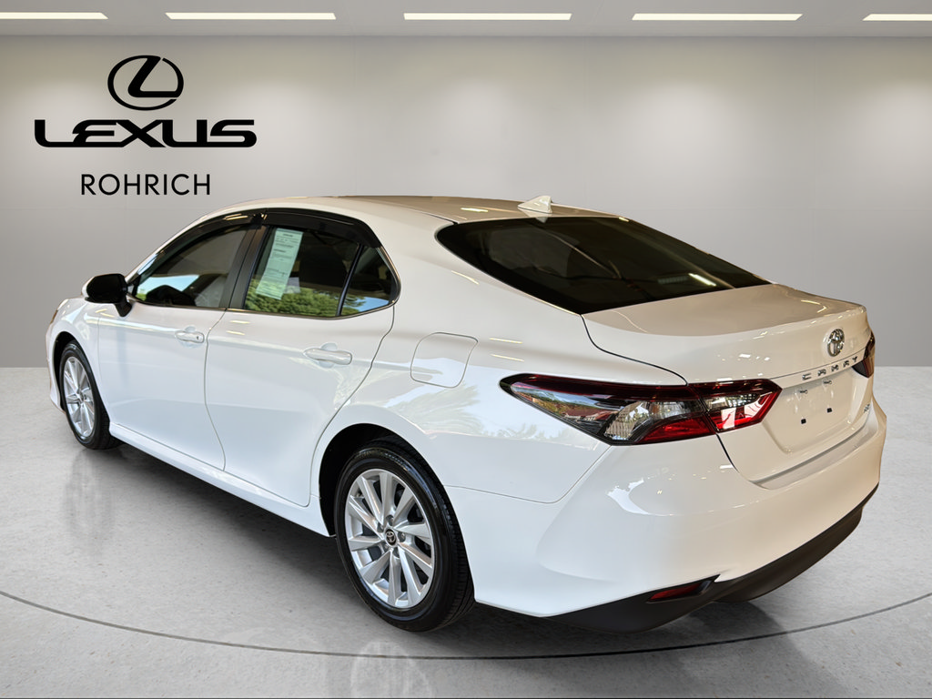 Used 2024 Toyota Camry LE FWD image 8