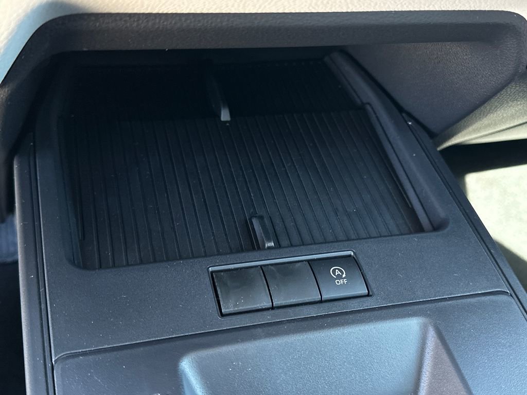 New 2026 Toyota Corolla Cross L image 25