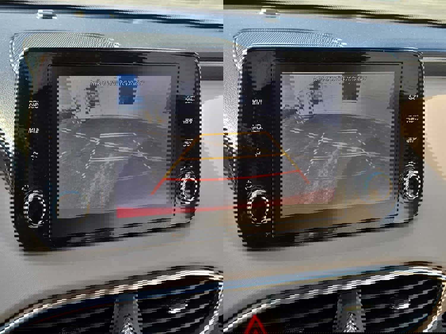 Used 2022 Hyundai Santa Fe SEL image 15