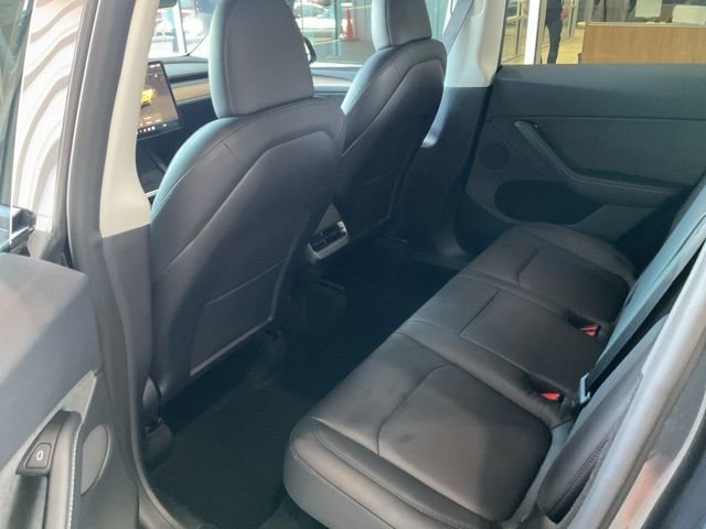 Used 2024 Tesla Model Y Performance AWD/4WD image 16