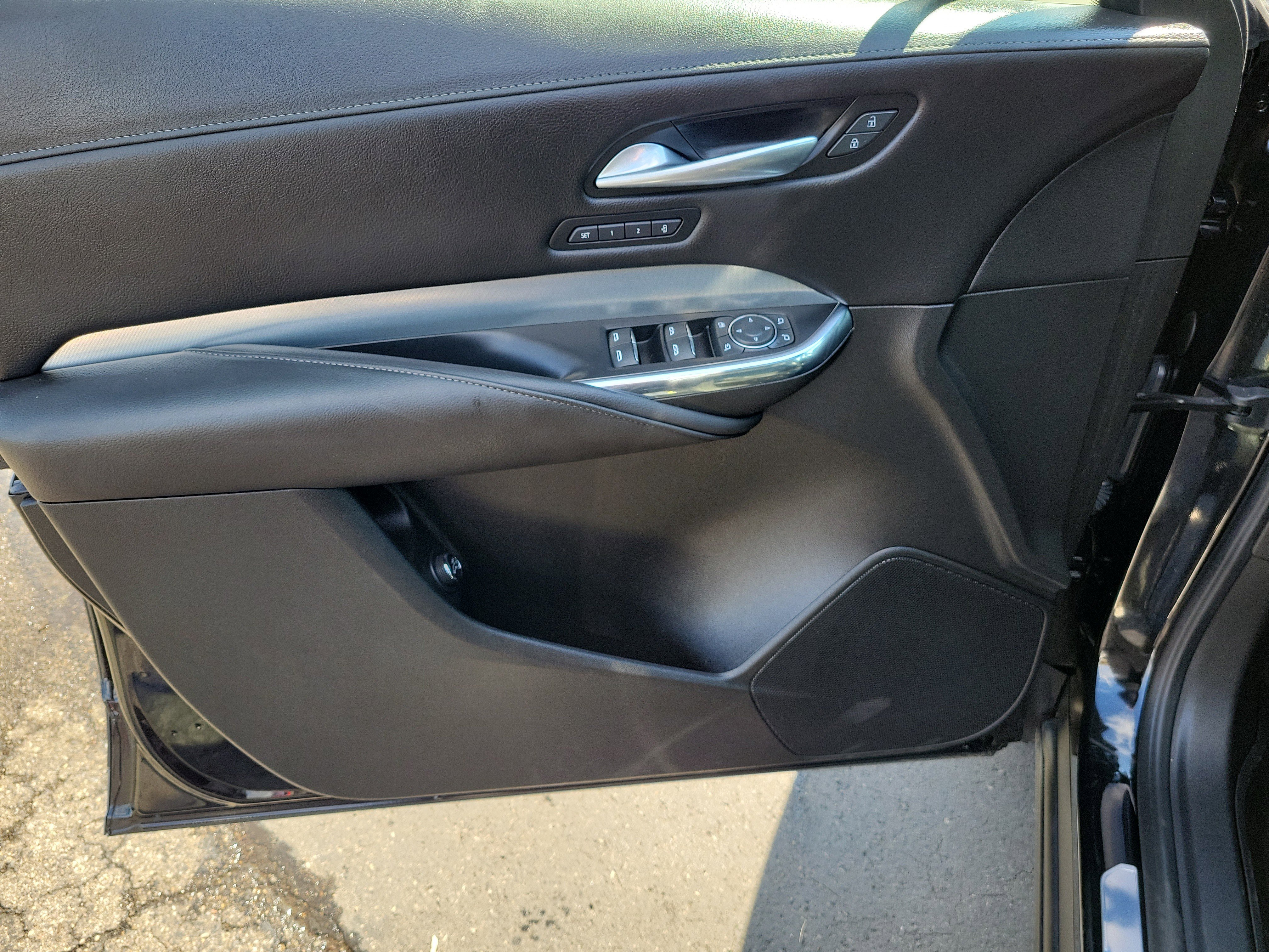 Used 2023 Cadillac XT4 Premium Luxury image 20