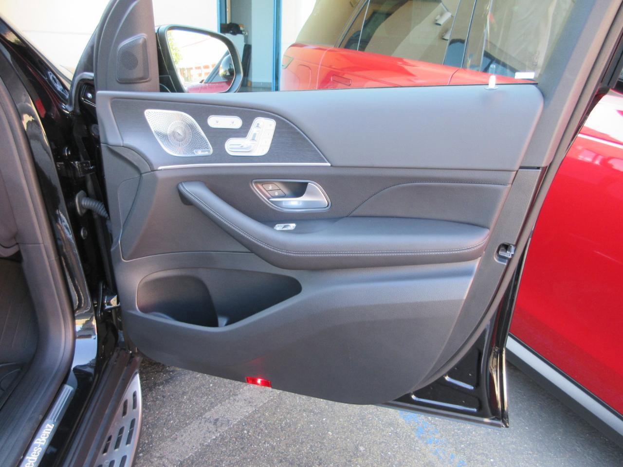 Used 2025 Mercedes-Benz GLE 580 4MATIC image 18