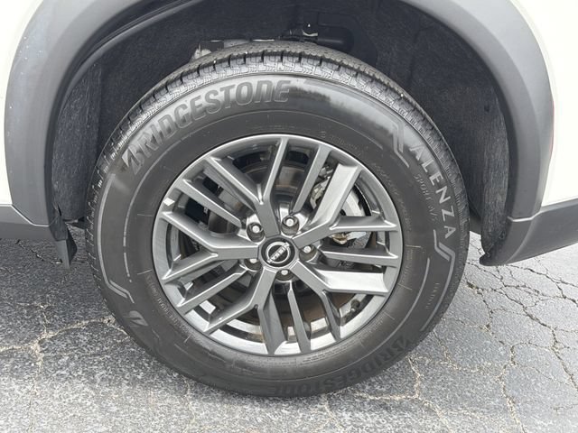 Certified 2022 Nissan Rogue S FWD image 29
