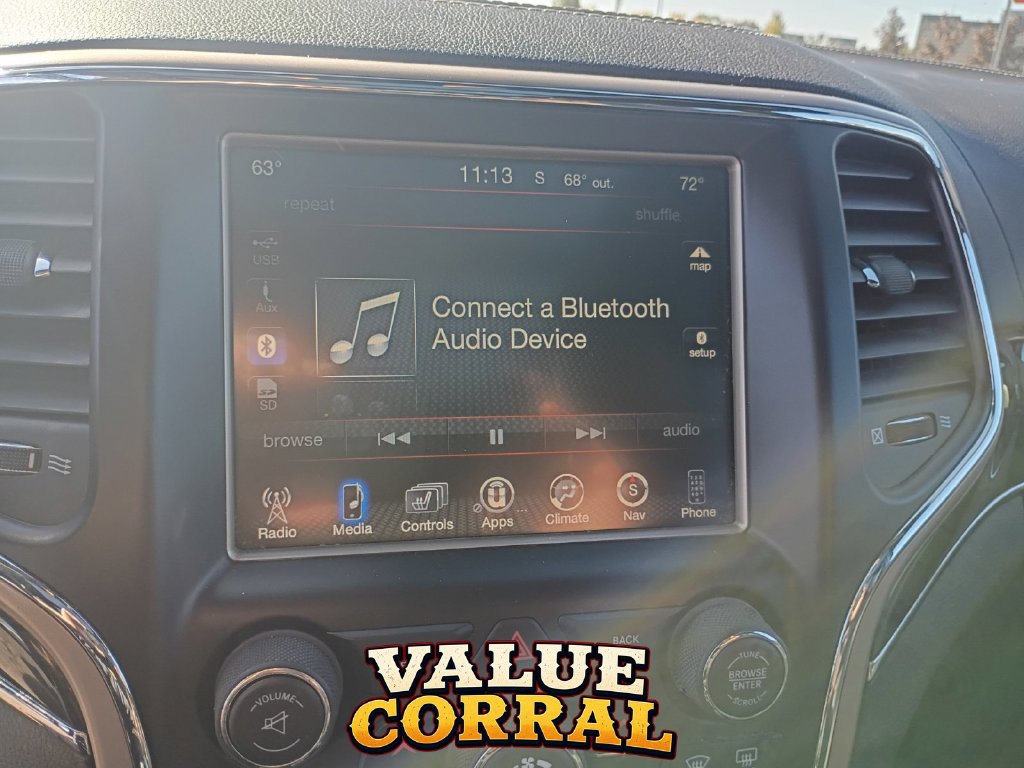 Used 2016 Jeep Grand Cherokee Overland w/ Advanced Technology Group AWD/4WD image 32