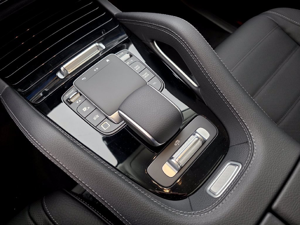 New 2026 Mercedes-Benz GLS 450 4MATIC image 18