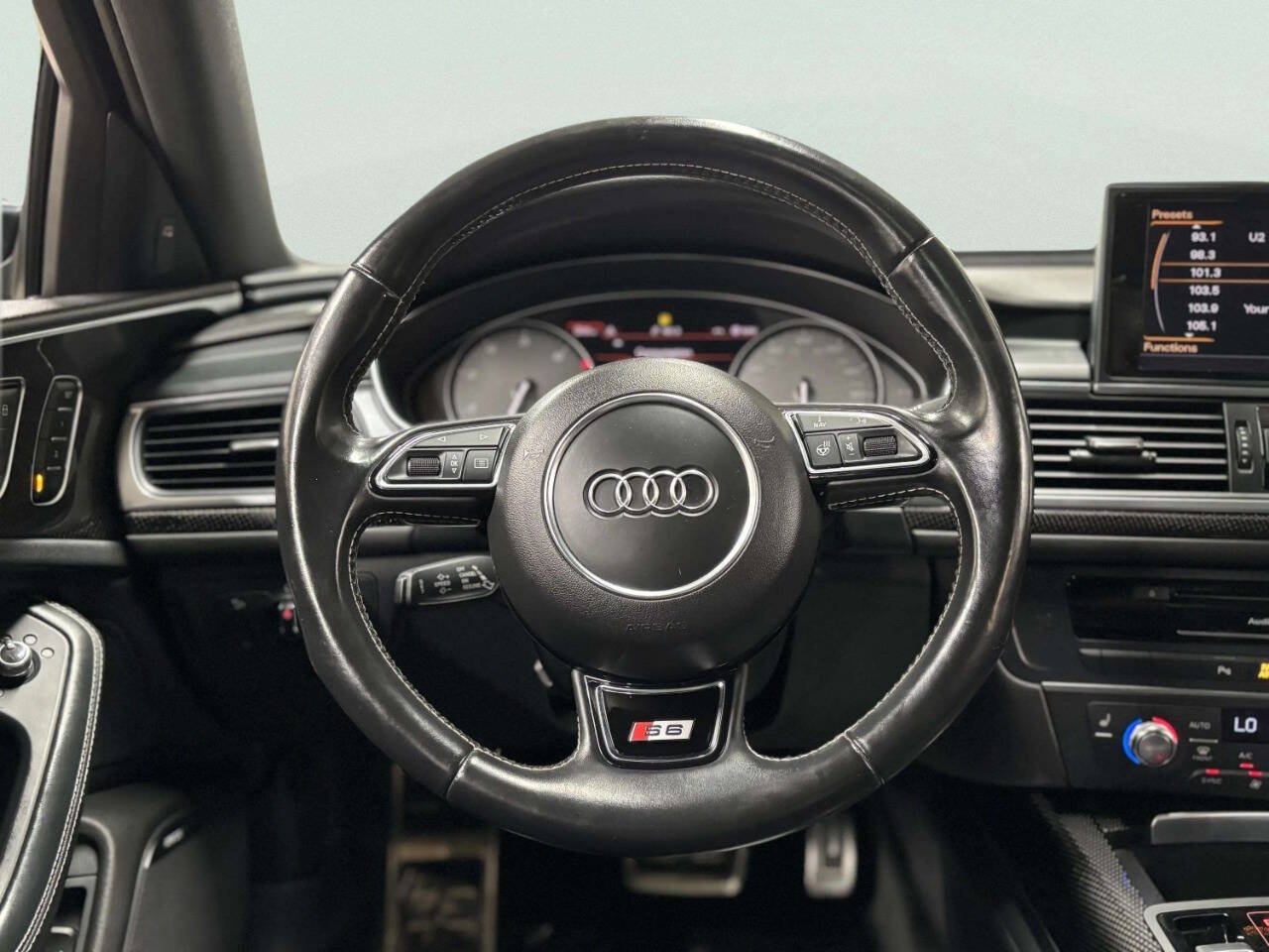 Used 2015 Audi S6 AWD/4WD image 28