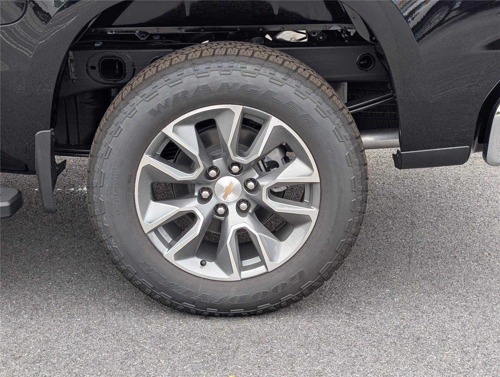 New 2026 Chevrolet Silverado 1500 LT w/ Z71 Off-Road Package image 7