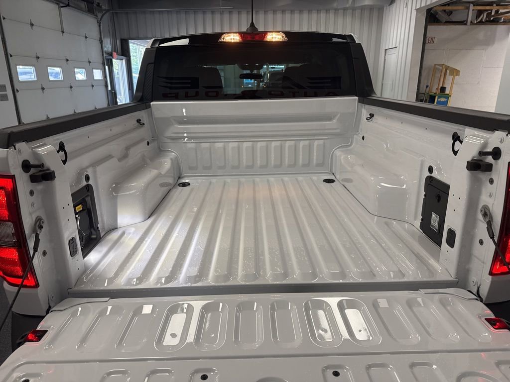 New 2025 Ford Maverick XLT w/ XLT Luxury Package image 29