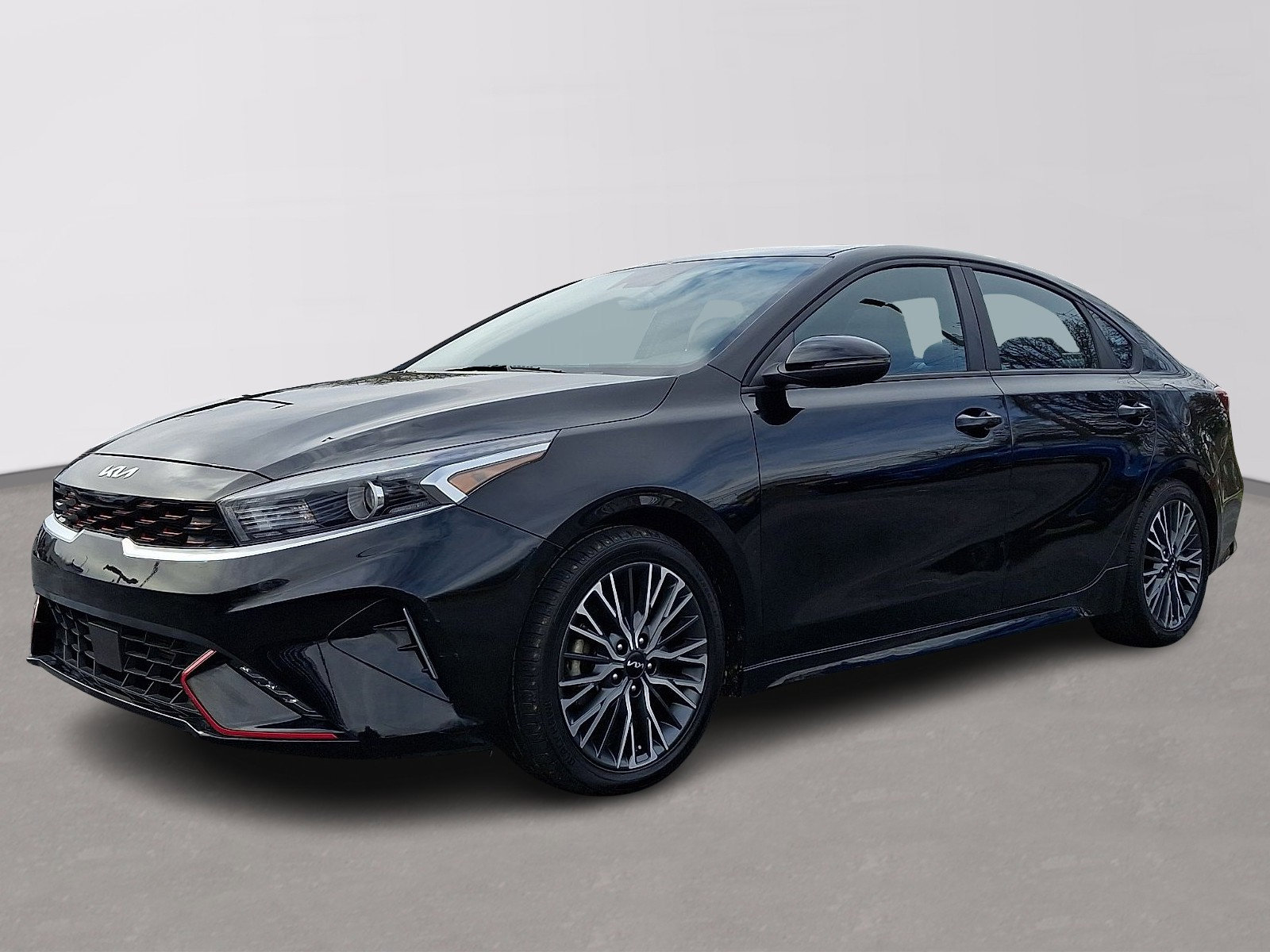 Used 2023 Kia Forte GT-Line w/ GT-Line Premium Package FWD image 3