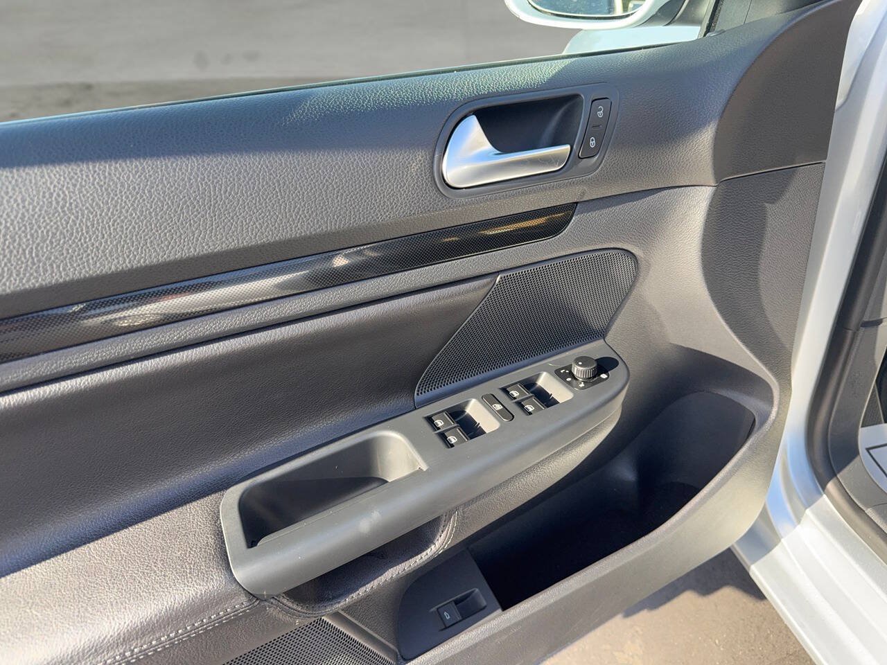 Used 2014 Volkswagen Jetta SE FWD image 13