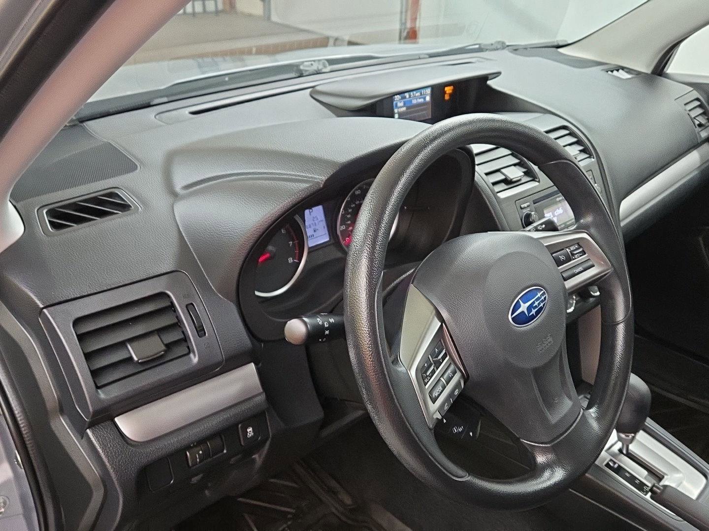 Used 2015 Subaru Forester 2.5i Premium w/ All-Weather Package image 5