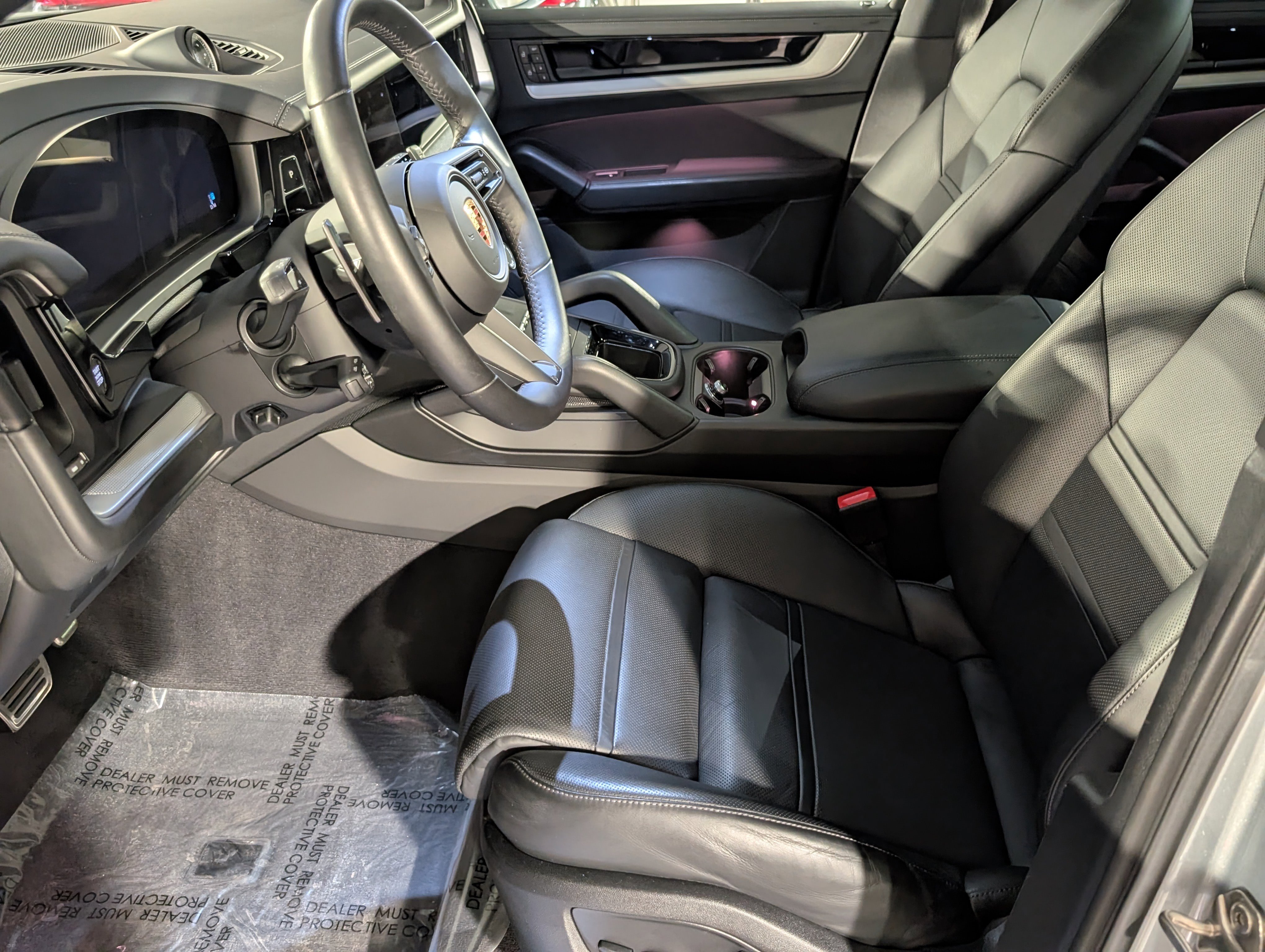 Certified 2025 Porsche Cayenne S image 5