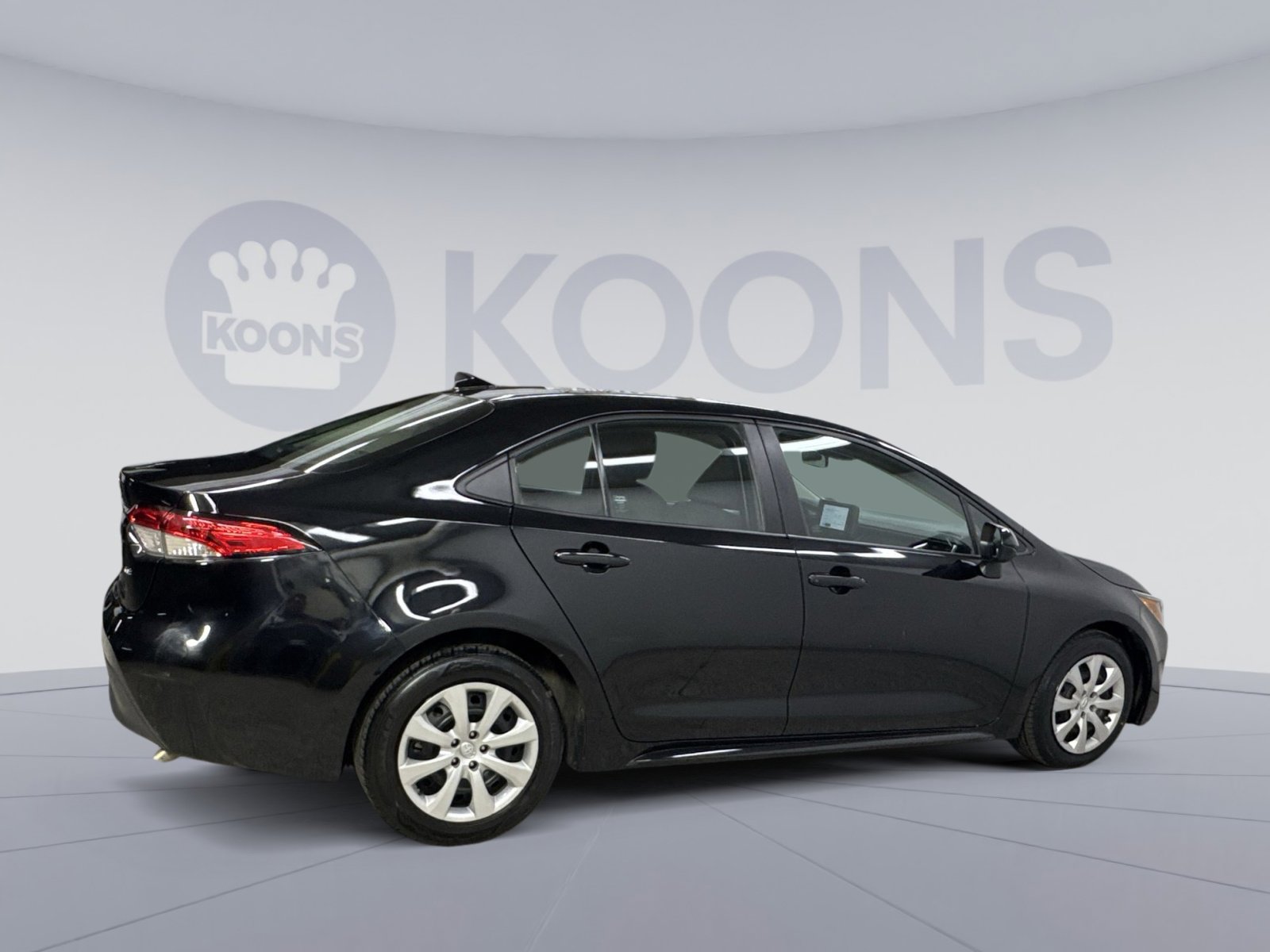 Used 2023 Toyota Corolla LE image 13