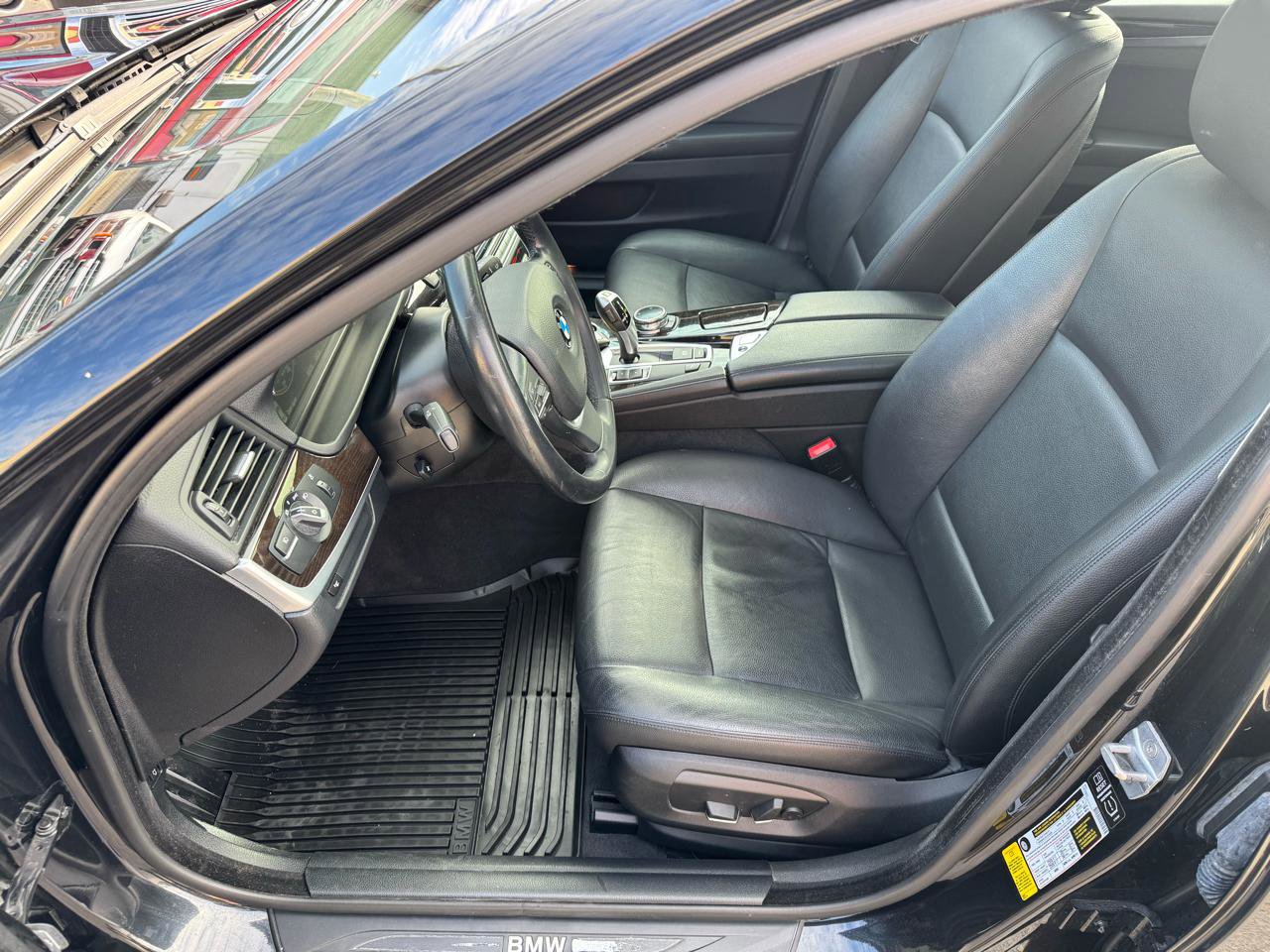 Used 2015 BMW 528i Sedan RWD image 13
