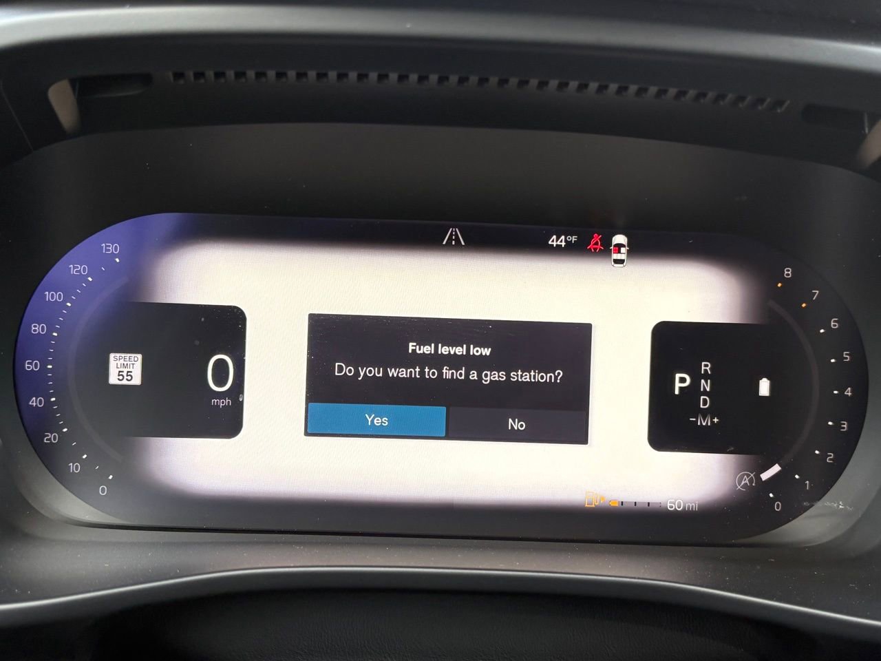 Certified 2023 Volvo XC40 B5 Ultimate w/ Protection Package Premier image 17