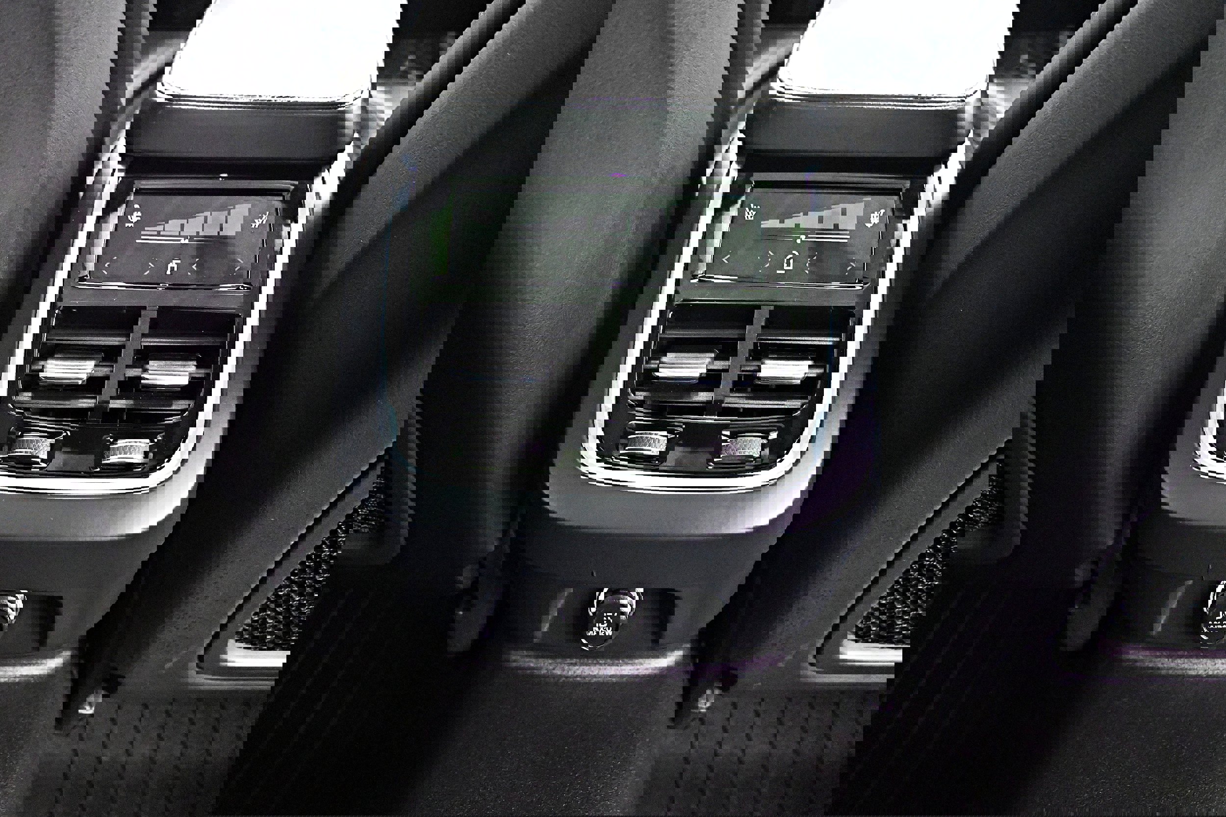 Used 2018 Volvo V90 T6 Cross Country w/ Convenience Package AWD/4WD image 31