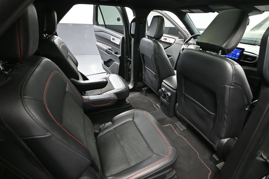 Used 2023 Ford Explorer ST-Line AWD/4WD image 50